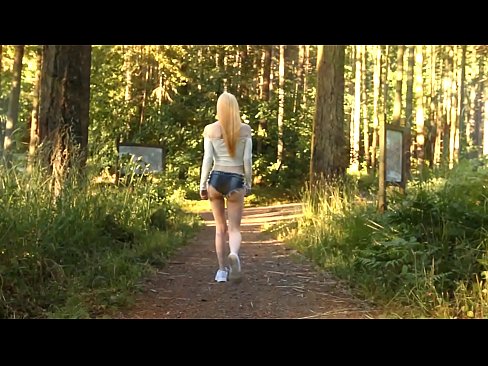 ❤️ Mkazi wokongola amayenda pang'onopang'ono, osati kanema wamaliseche zolaula ny.rex-porn-com.ru ❌❤